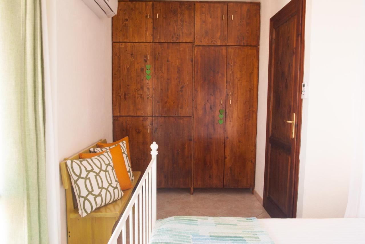 Casa Danilo Apartment San Teodoro  Exterior photo